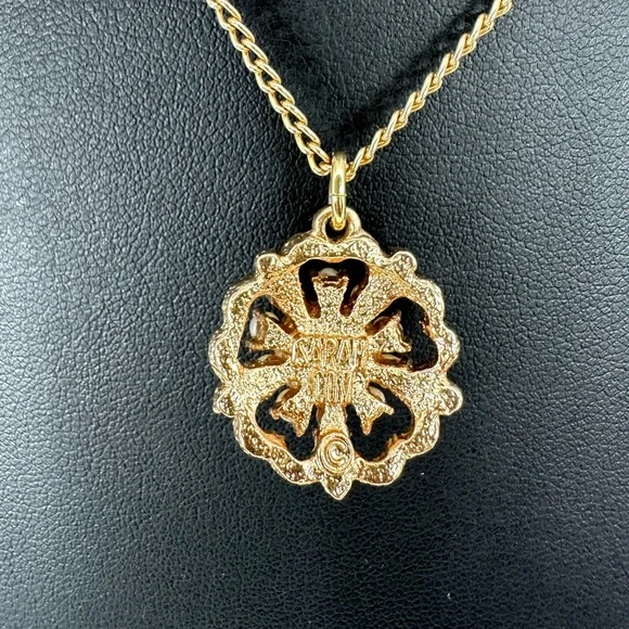VINTAGE SIGNED SARAH COVENTRY SWEET FLOWER PENDANT NECKLACE - Picture 3 of 10
